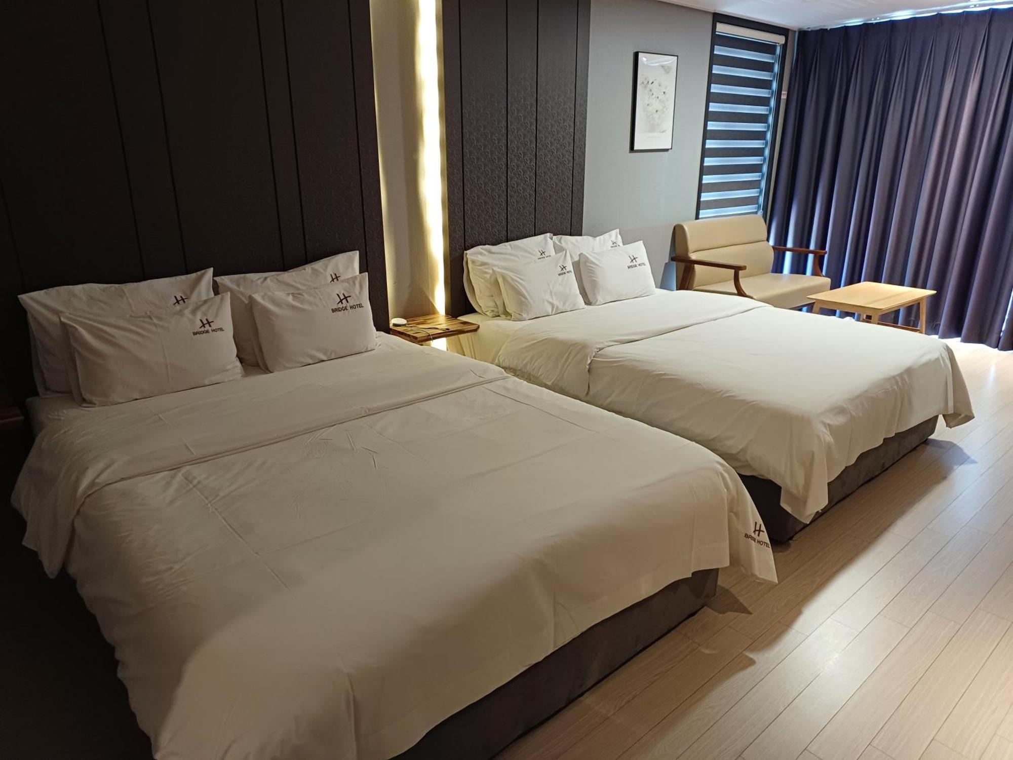Tongyeong Bridge Hotel Exterior foto