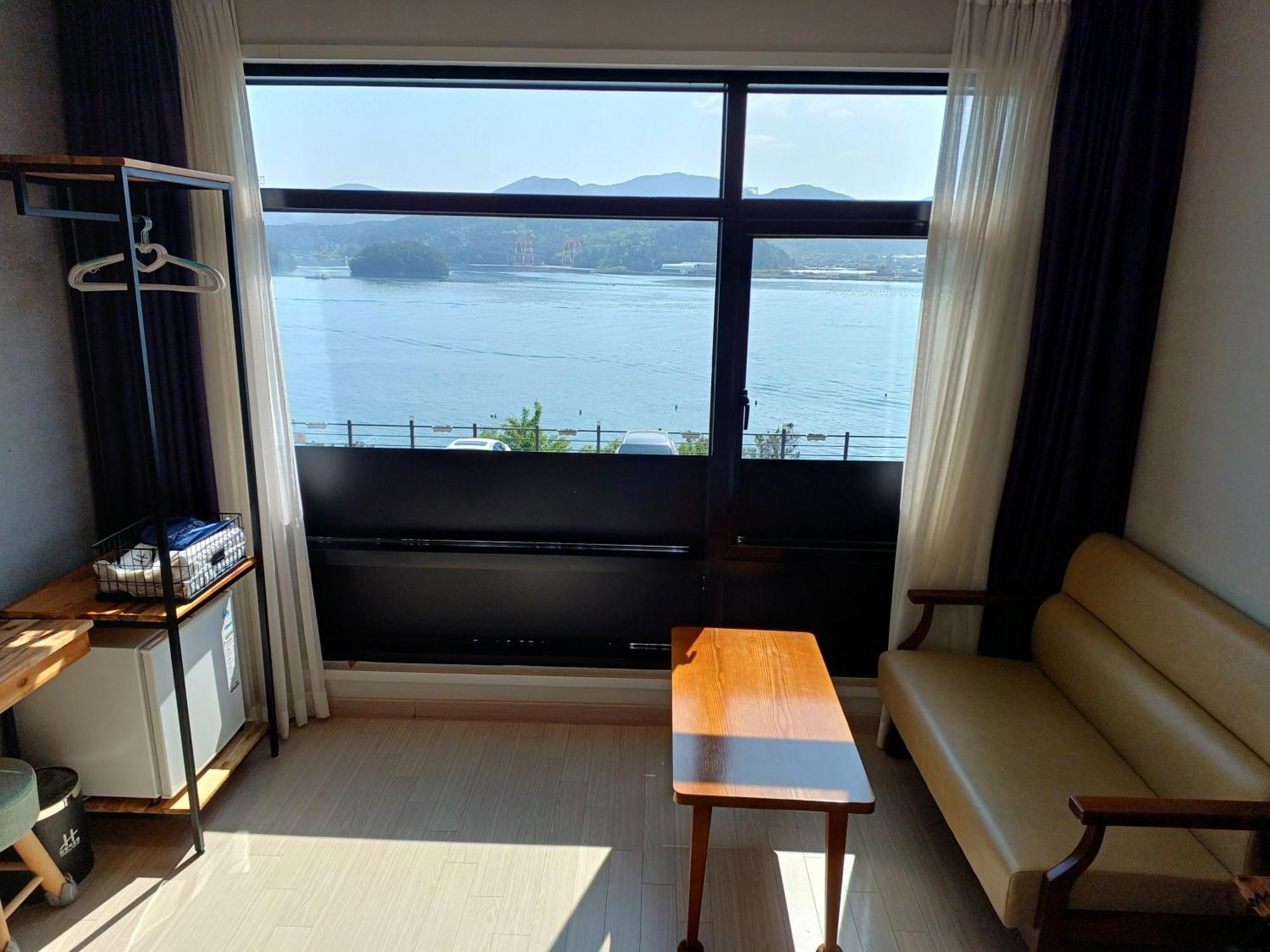 Tongyeong Bridge Hotel Exterior foto