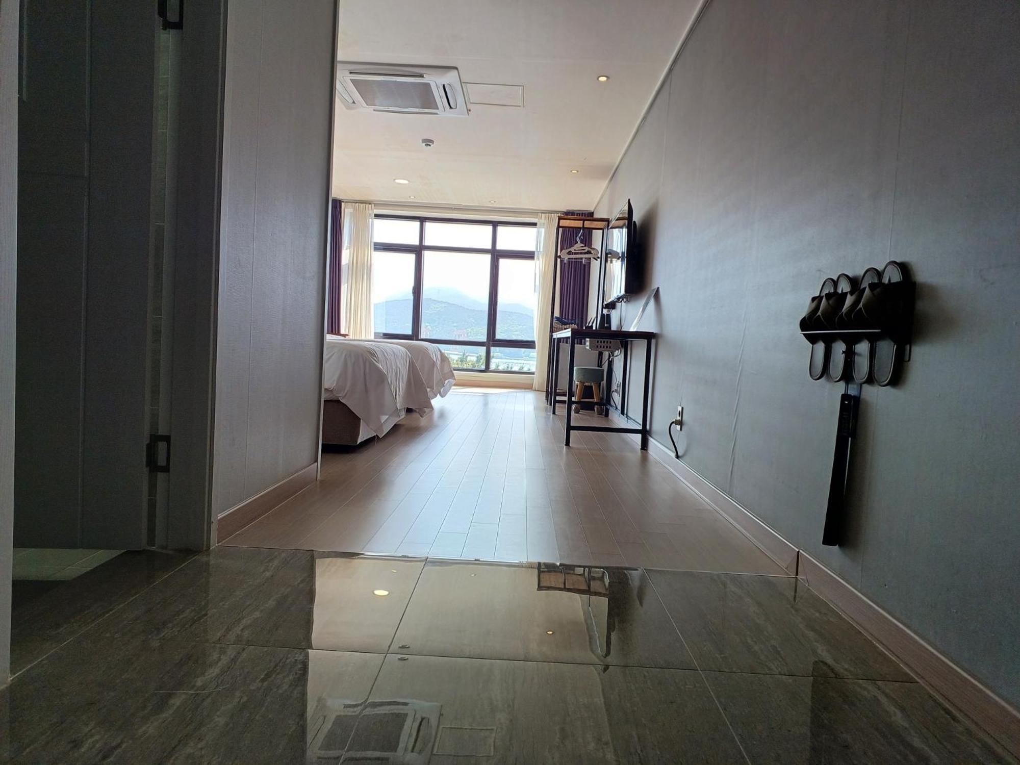 Tongyeong Bridge Hotel Exterior foto