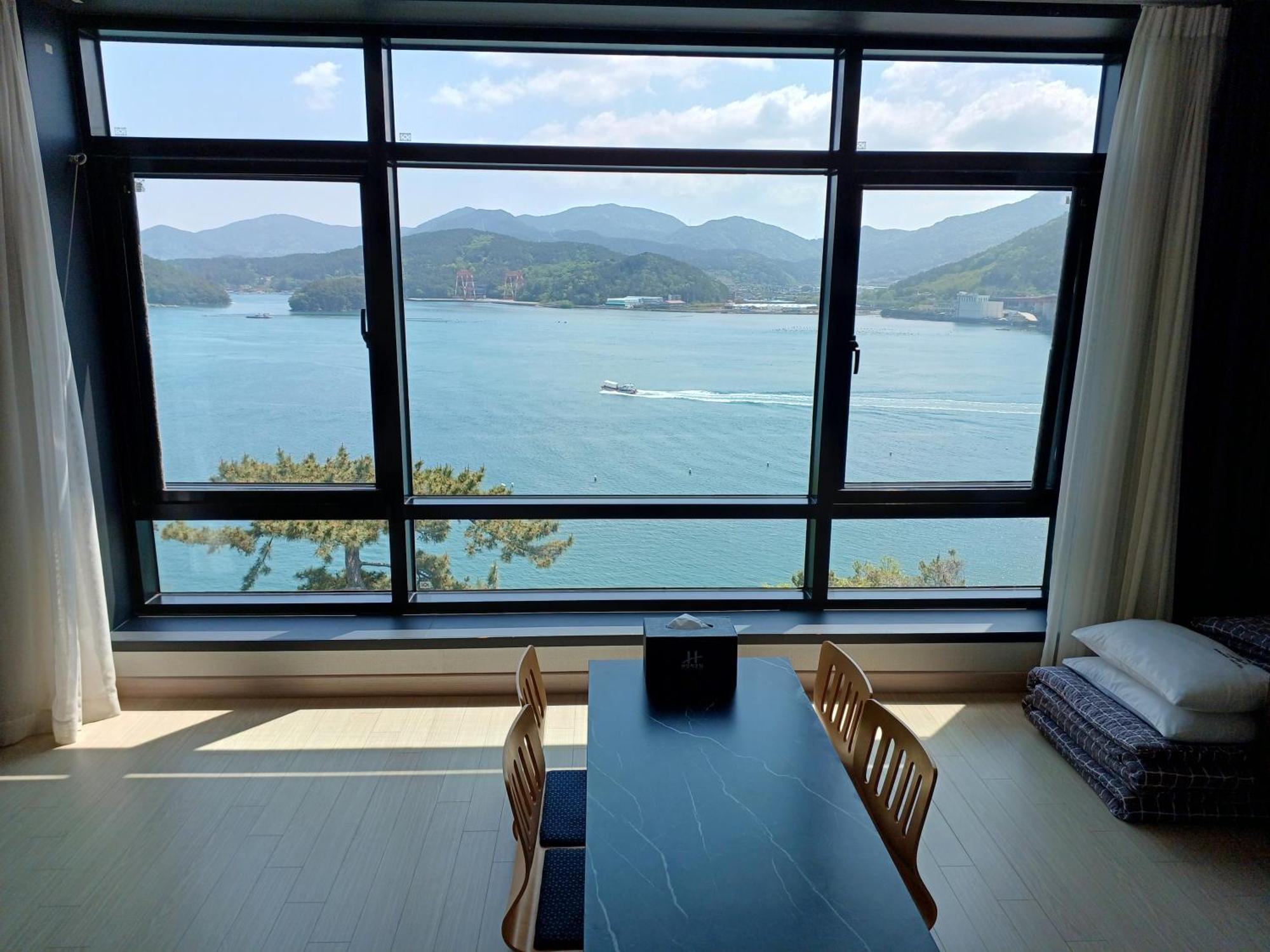 Tongyeong Bridge Hotel Exterior foto