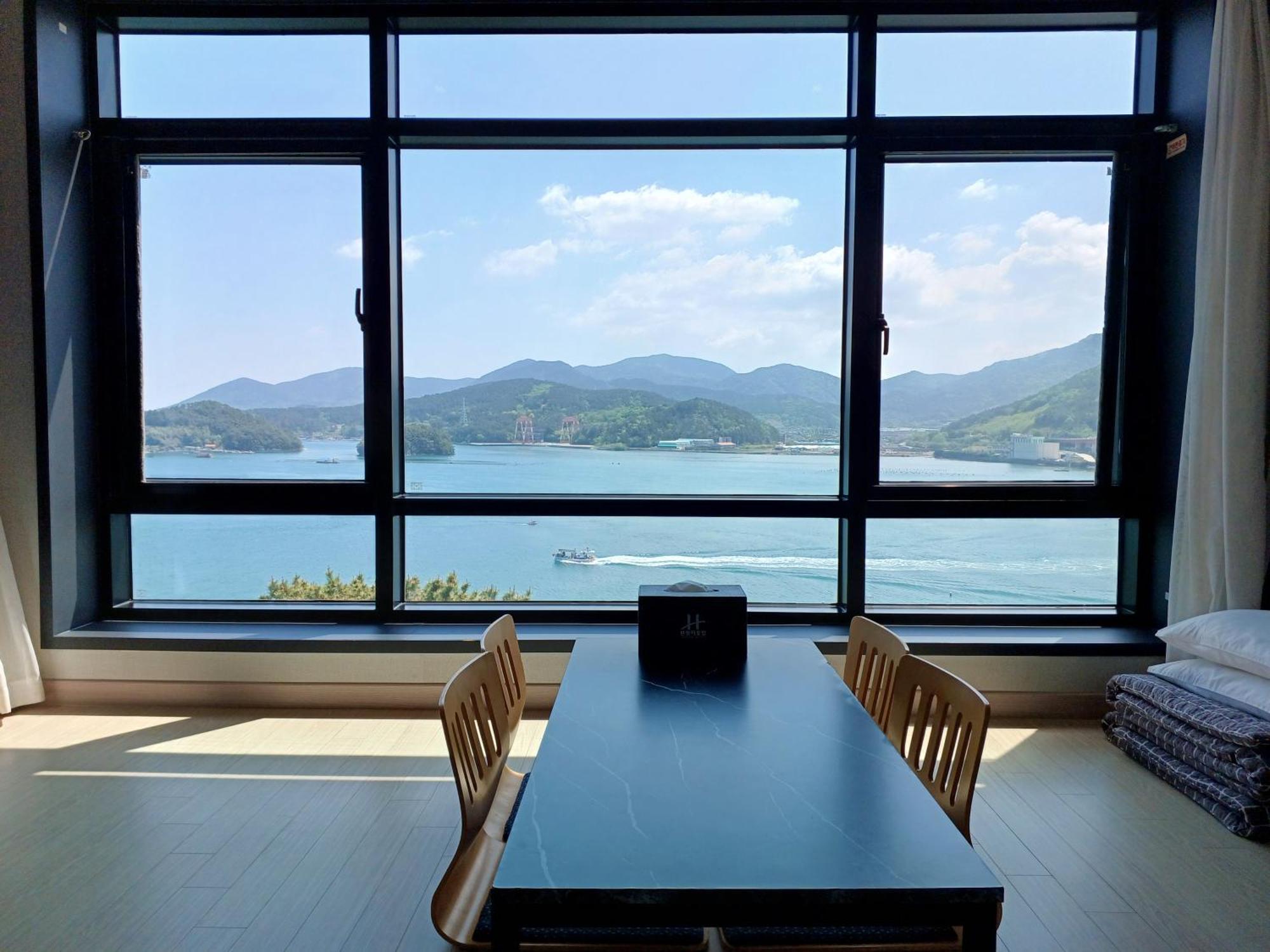 Tongyeong Bridge Hotel Exterior foto